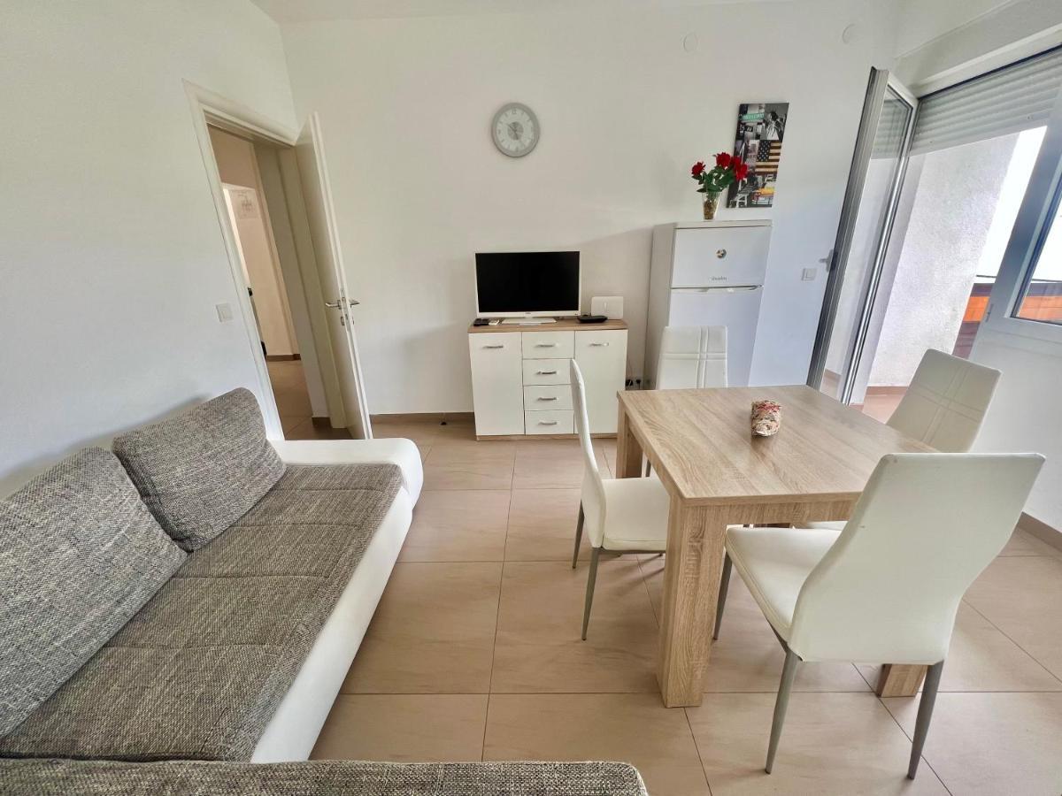Apartman Velly Jadranovo Exterior photo
